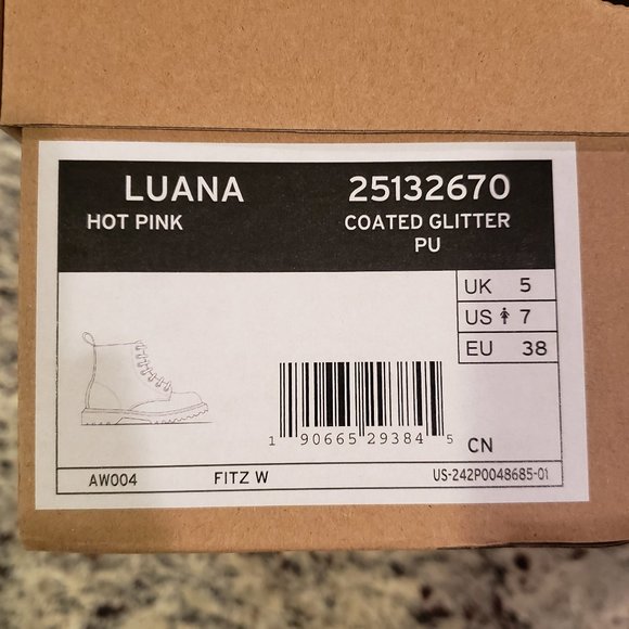 NEW Dr. Marten Luana Boot in Hot Pink Size 7US - Picture 8 of 8
